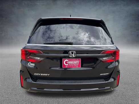 Certified 2025 Honda Odyssey Sport-L image 5