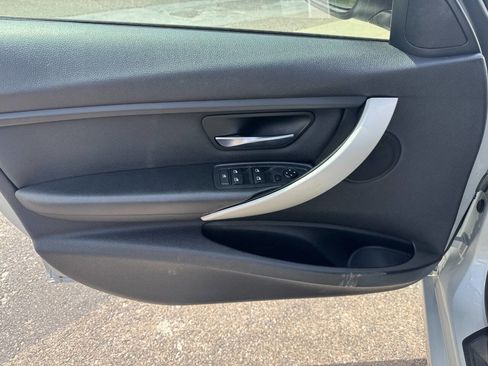 Used 2014 BMW 320i Sedan image 11
