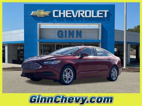 Used 2018 Ford Fusion SE w/ Fusion SE Technology Package image 1