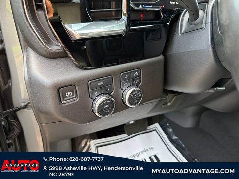 Used 2025 GMC Sierra 1500 SLT AWD/4WD image 13