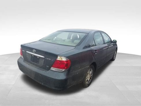 Used 2005 Toyota Camry LE image 5