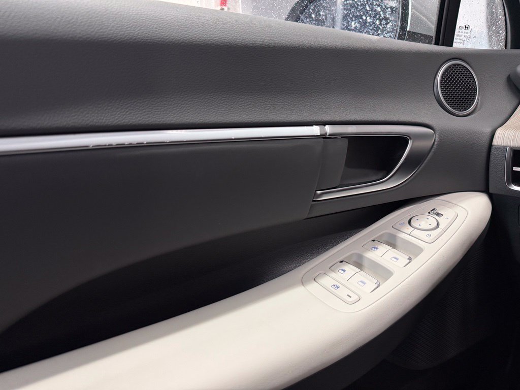 New 2026 Hyundai Sonata Blue FWD image 11