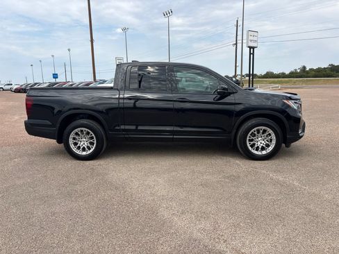 Used 2021 Honda Ridgeline Black Edition image 7