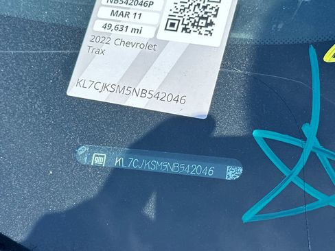 Used 2022 Chevrolet Trax LS w/ Tint and Cruise Package image 23