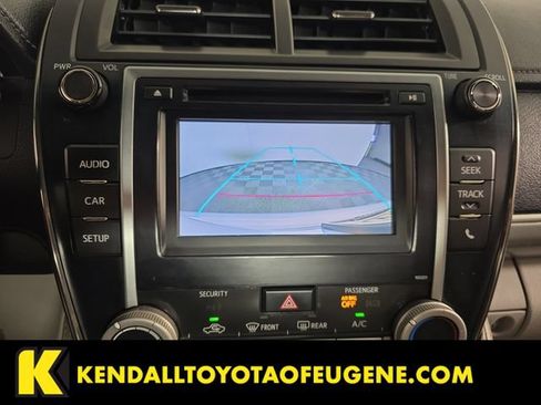Used 2014 Toyota Camry LE FWD image 14