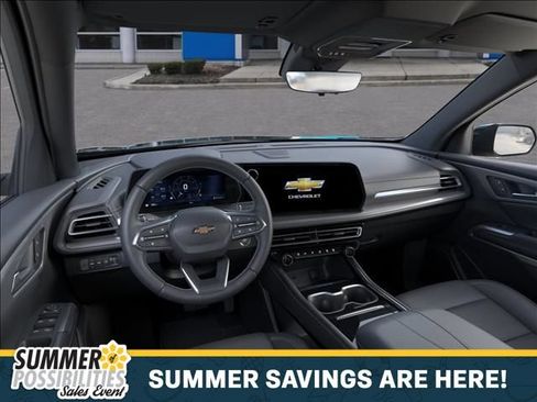 New 2026 Chevrolet Traverse LT w/ Sun and Wheel Package AWD/4WD image 15