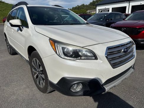 Used 2017 Subaru Outback 2.5i Limited AWD/4WD image 6