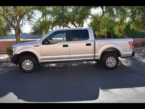 Used 2015 Ford F150 XL w/ XL Power Equipment Group AWD/4WD image 4
