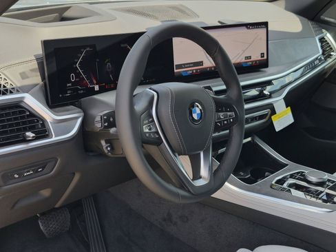 New 2026 BMW X5 sDrive40i w/ Premium Package RWD image 12