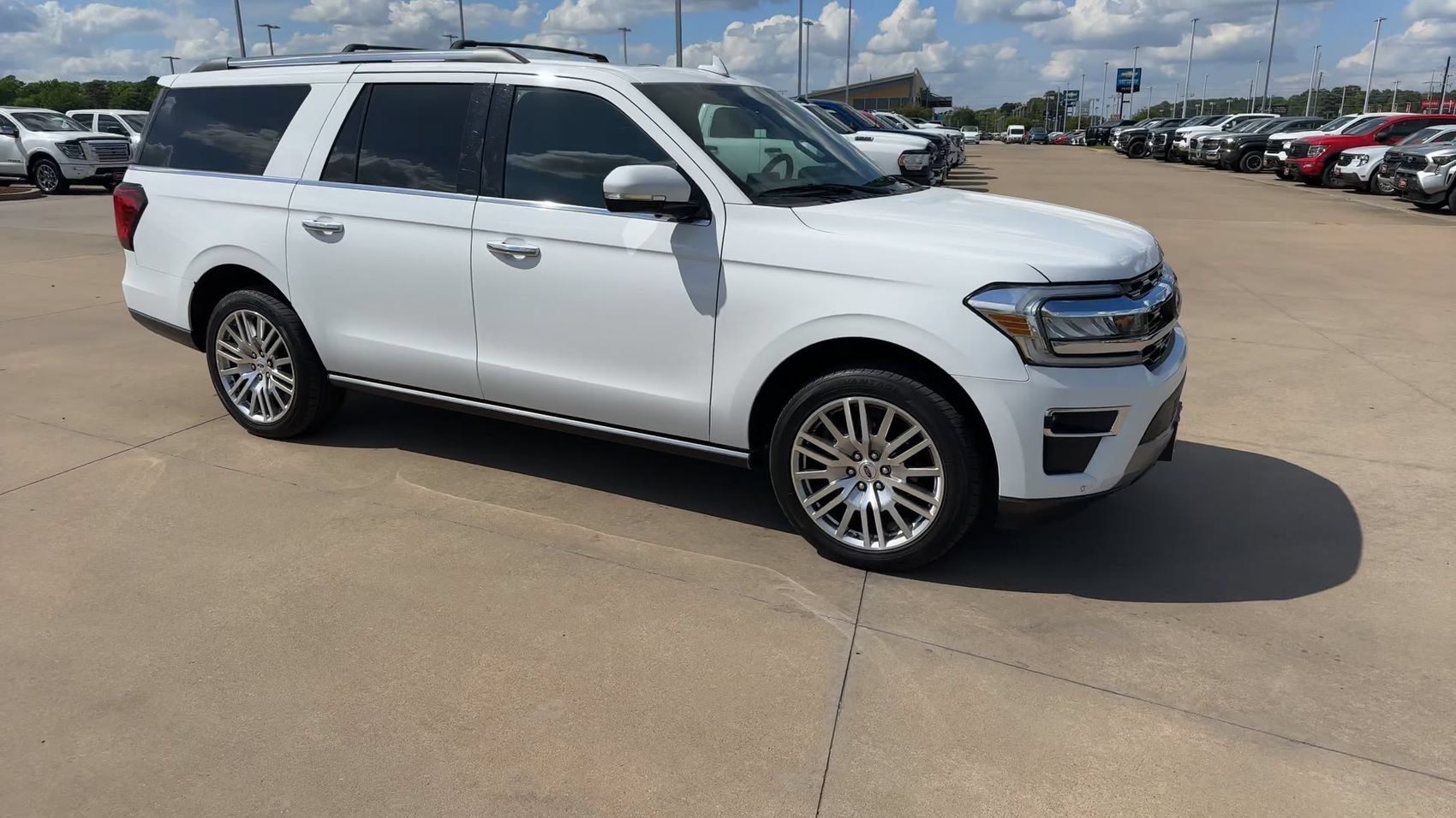 Used 2024 Ford Expedition Max Limited AWD/4WD image 9