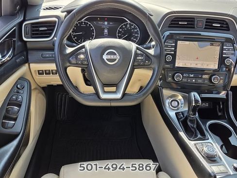 Used 2023 Nissan Maxima Platinum w/ Sport Mat Group FWD image 11
