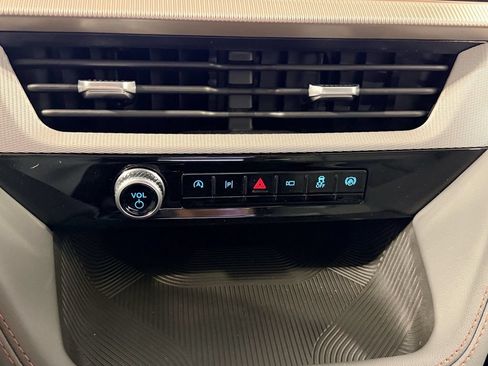 New 2026 Ford Explorer Active w/ Active Comfort Package RWD image 18