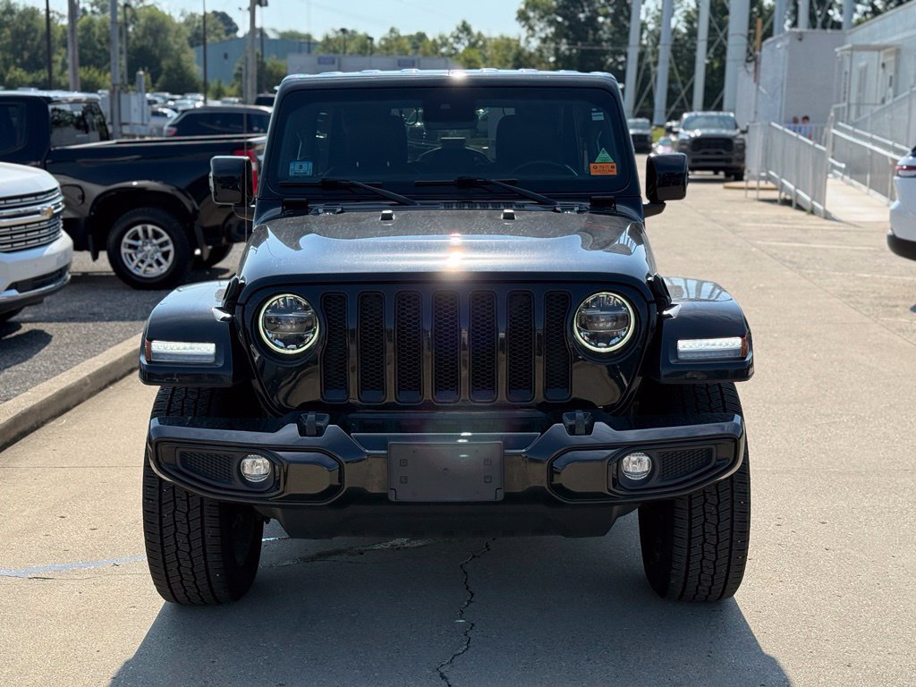 Used 2022 Jeep Wrangler Unlimited Sahara AWD/4WD image 3