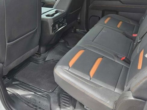 Used 2024 GMC Sierra 2500 AT4 w/ AT4 Premium Plus Package AWD/4WD image 27