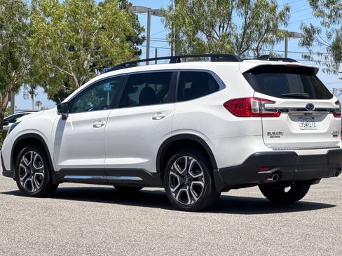 Used 2024 Subaru Ascent Limited w/ Technology Package AWD/4WD image 6