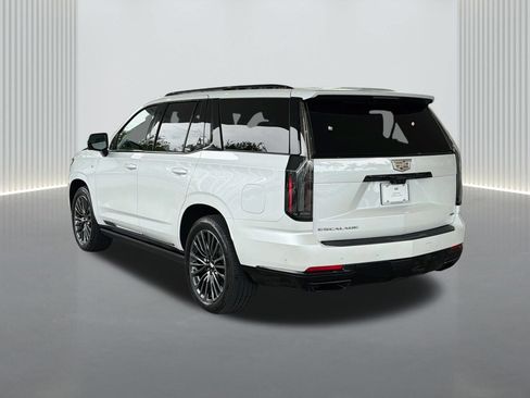 Used 2025 Cadillac Escalade Sport Platinum AWD/4WD image 3