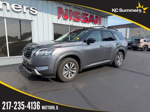 Used 2022 Nissan Pathfinder SL AWD/4WD image 1