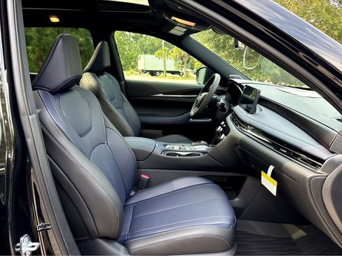 New 2026 INFINITI QX60 Sport AWD/4WD image 11