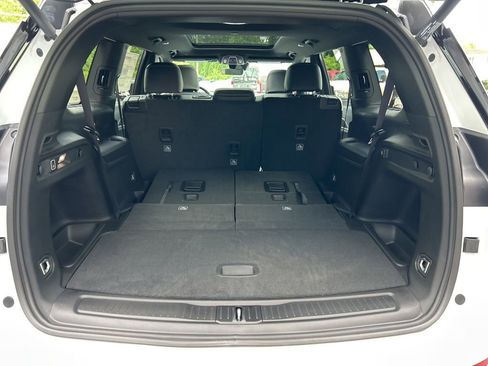 New 2025 Jeep Grand Cherokee L Limited w/ Trailer Tow Package image 43