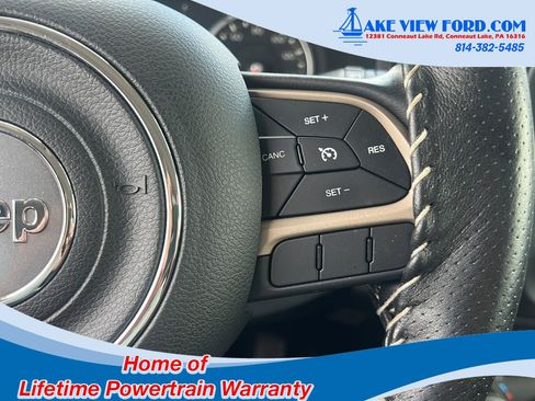 Used 2017 Jeep Renegade Latitude w/ Popular Equipment Group AWD/4WD image 25