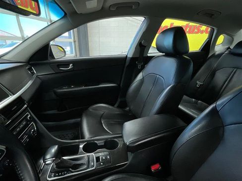 Used 2019 Kia Optima EX image 12