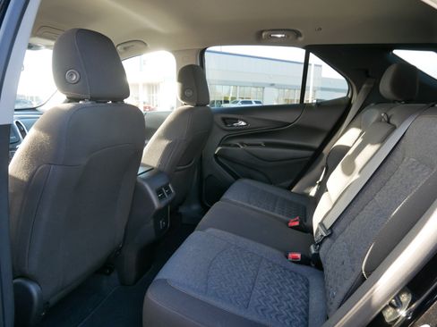 Used 2023 Chevrolet Equinox LT image 33