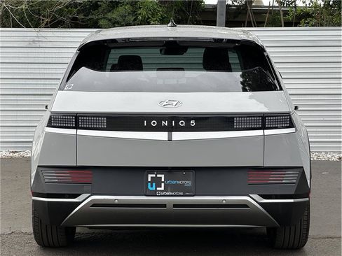 Used 2024 Hyundai Ioniq 5 SEL RWD image 11