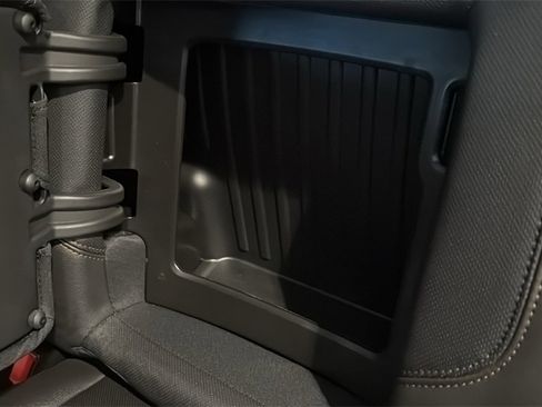 Used 2022 GMC Sierra 1500 AT4 w/ AT4 Premium Package image 19