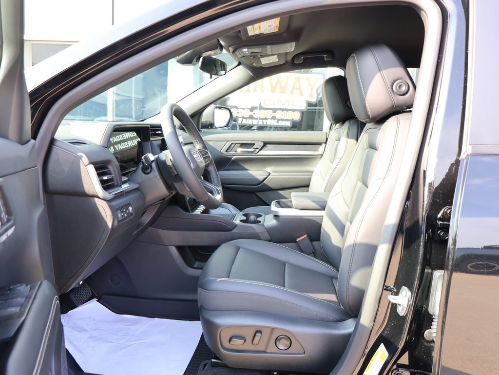 New 2027 GMC Terrain Elevation w/ Elevation Premium Package AWD/4WD image 12