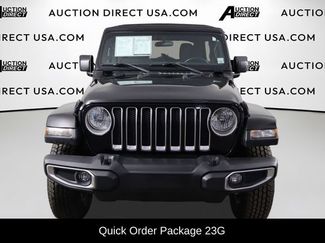 Used 2018 Jeep Wrangler Unlimited Sahara AWD/4WD video 2
