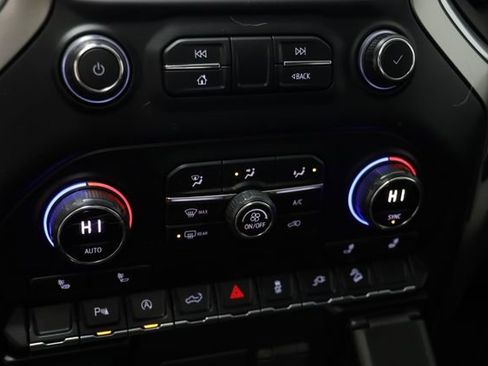 Used 2020 Chevrolet Silverado 1500 LT Trail Boss image 33