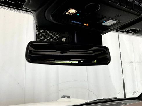 Used 2024 Ford Bronco Outer Banks image 17