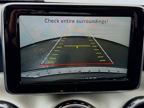 Used 2015 Mercedes-Benz GLA 250 image 19