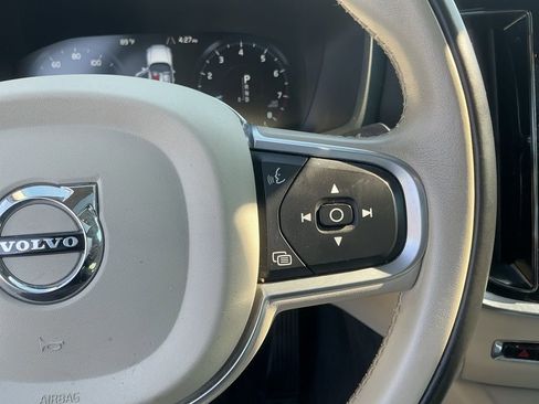 Used 2020 Volvo S60 T5 Momentum image 15