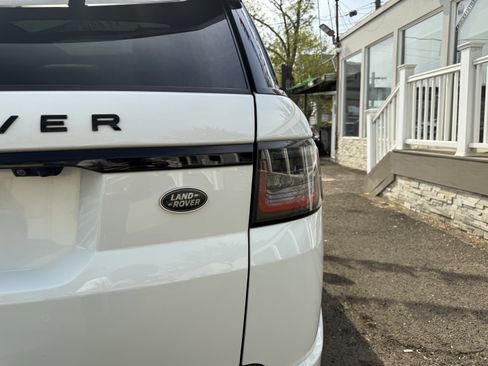 Used 2019 Land Rover Range Rover Sport HSE Dynamic AWD/4WD image 16