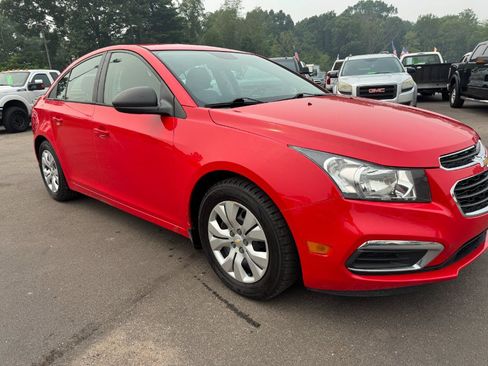Used 2016 Chevrolet Cruze LS FWD image 12