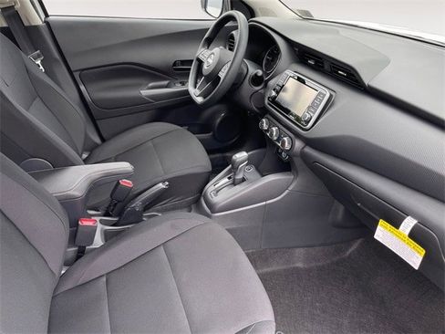 New 2025 Nissan Kicks Play S image 15