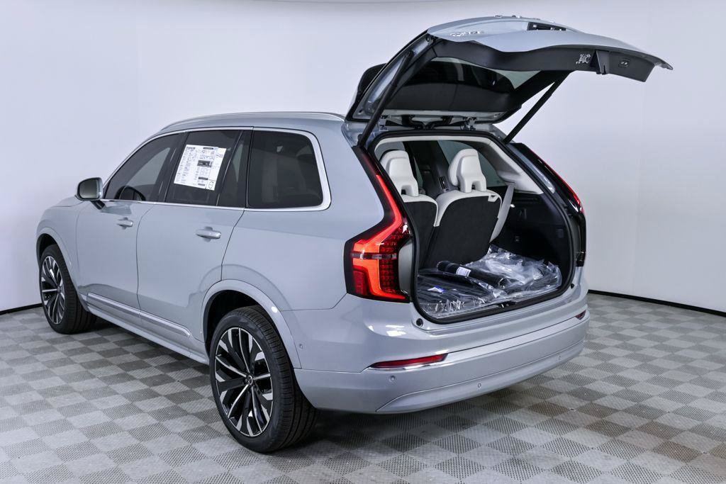 Used 2026 Volvo XC90 B6 Ultra w/ Protection Package AWD/4WD image 34