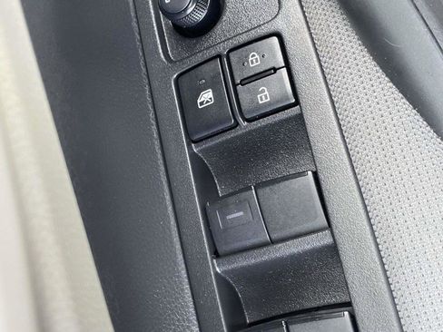 Used 2024 Toyota Corolla LE AWD/4WD image 20