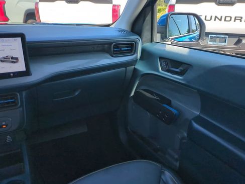 Used 2025 Ford Maverick Lobo AWD/4WD image 16