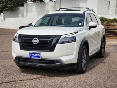 Used 2022 Nissan Pathfinder SV w/ SV Premium Package