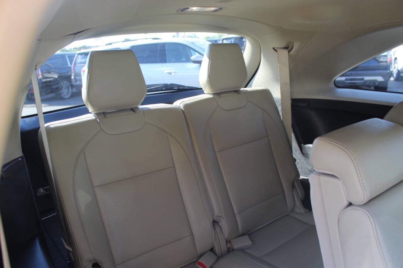 Used 2020 Acura MDX SH-AWD image 13
