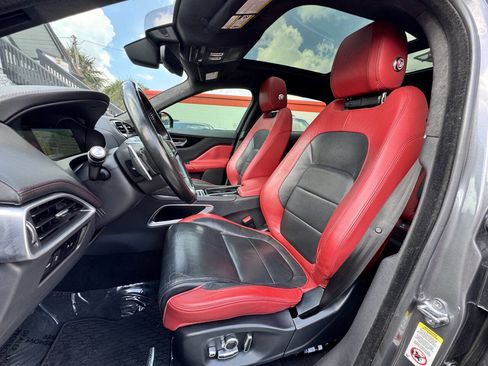 Used 2019 Jaguar F-PACE S image 12