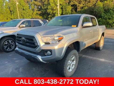 Used 2023 Toyota Tacoma SR5 w/ Technology Package AWD/4WD image 2
