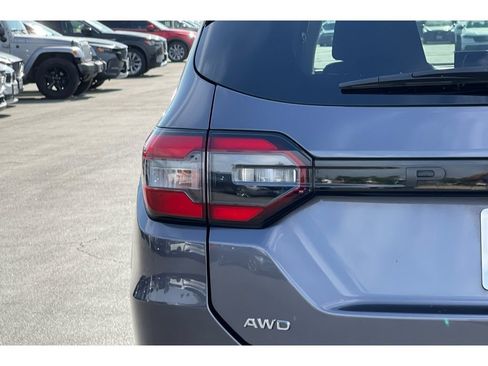 Used 2025 Honda Pilot EX-L image 14