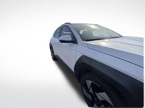 Used 2024 Hyundai Kona Limited image 12