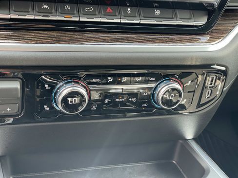 New 2026 GMC Sierra 1500 Elevation w/ Preferred Package image 17