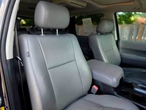 Used 2011 Toyota Sequoia Limited AWD/4WD image 54