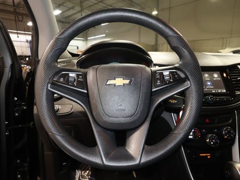 Used 2019 Chevrolet Trax LT w/ LPO, Cargo Package image 10