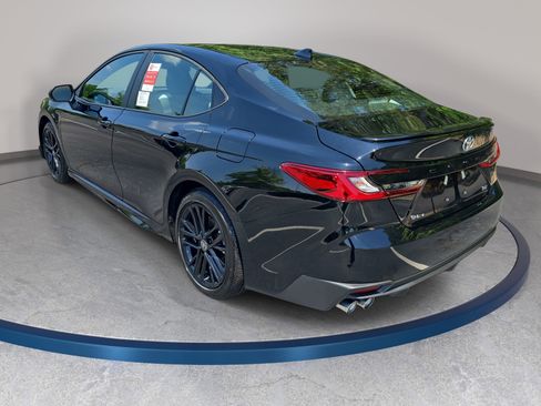 New 2026 Toyota Camry SE FWD image 7